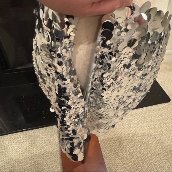 Gianni Bini Silver Sequin Mini Skirt – Size 8 (NWT) - Picture 8 of 9